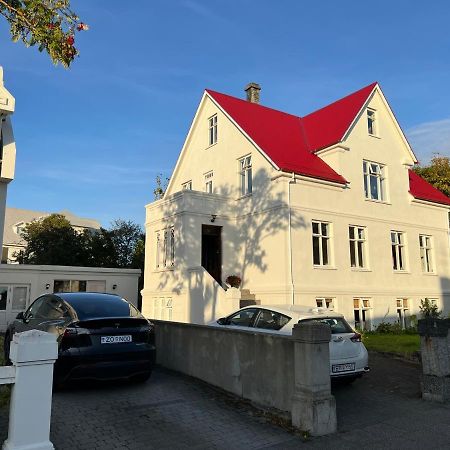 Reykjavik Urban Escape 2-Bedroom Haven With Private Entrance Екстер'єр фото