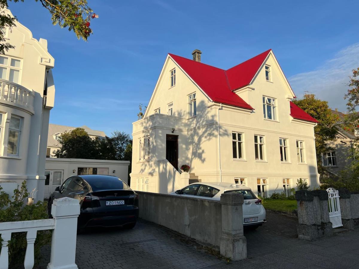 Reykjavik Urban Escape 2-Bedroom Haven With Private Entrance Екстер'єр фото
