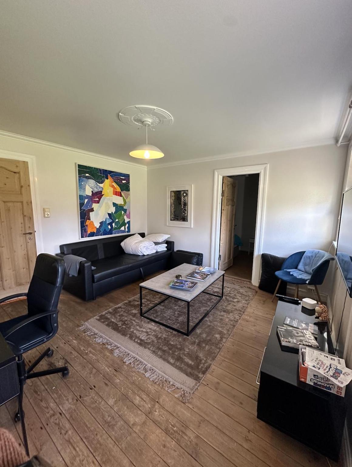 Reykjavik Urban Escape 2-Bedroom Haven With Private Entrance Екстер'єр фото